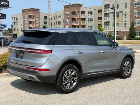Certified 2024 Lincoln Corsair AWD w/ Equipment Group 101A image 3