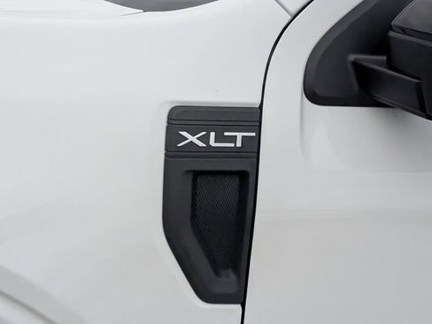 New 2025 Ford Maverick XLT w/ XLT Luxury Package image 5