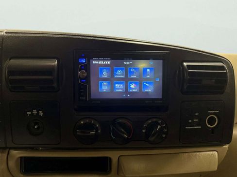 Used 2005 Ford F250 XL image 26