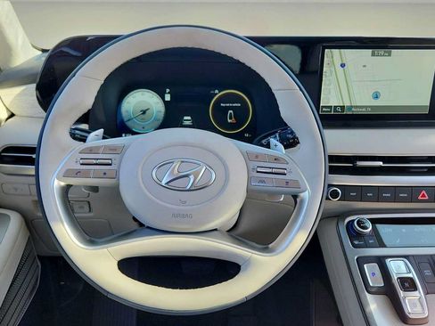 Used 2025 Hyundai Palisade Calligraphy FWD image 17