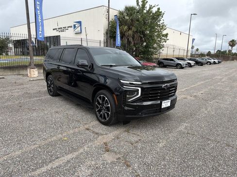 New 2026 Chevrolet Suburban RST AWD/4WD image 29