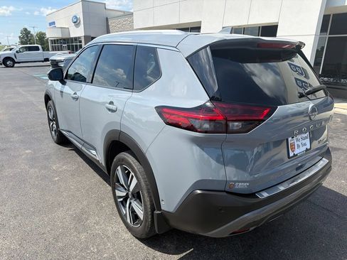 Used 2023 Nissan Rogue SL w/ SL Premium Package AWD/4WD image 3