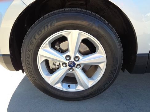 Used 2017 Ford Edge SE FWD image 10