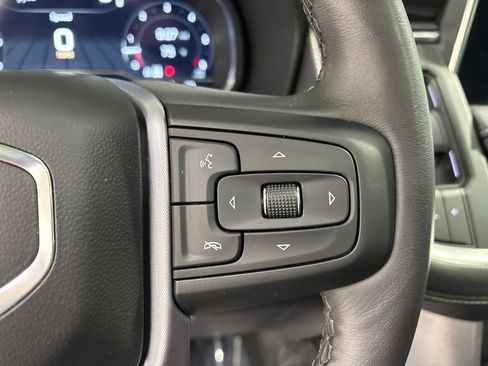 Used 2022 GMC Yukon XL SLT w/ SLT Premium Package AWD/4WD image 16