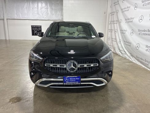 Used 2025 Mercedes-Benz GLA 250 4MATIC image 2