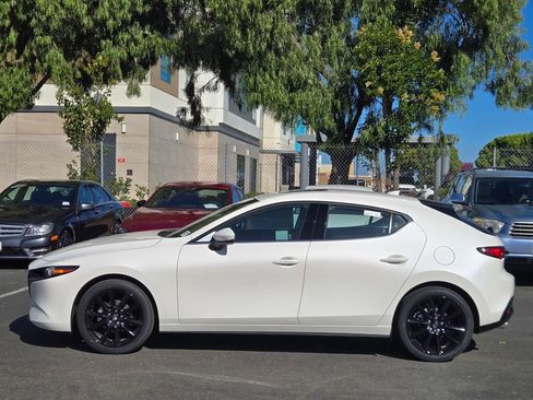 New 2026 MAZDA MAZDA3 2.5 S Hatchback w/ Premium Pkg FWD image 2