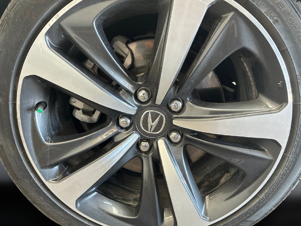 Used 2025 Acura TLX w/ Technology Package FWD image 9