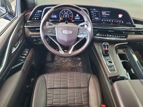 Used 2023 Cadillac Escalade V image 16