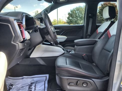 Certified 2024 GMC Canyon AT4X image 20