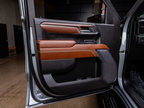 Used 2023 GMC Sierra 1500 Denali Ultimate image 36