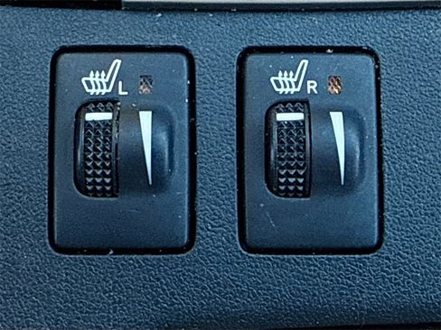 Used 2017 Toyota Highlander XLE image 22