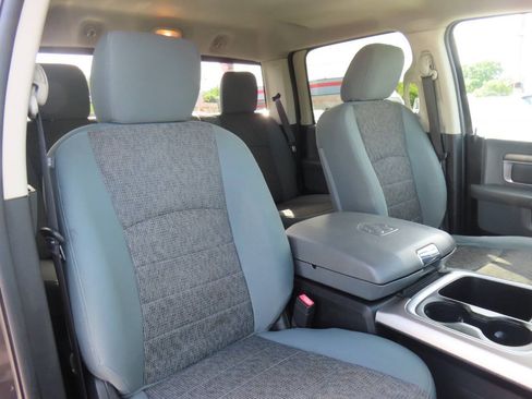 Used 2016 RAM 1500 Big Horn AWD/4WD image 39