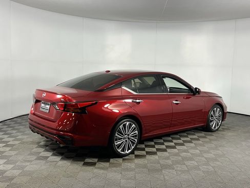 Used 2024 Nissan Altima 2.5 SL image 6