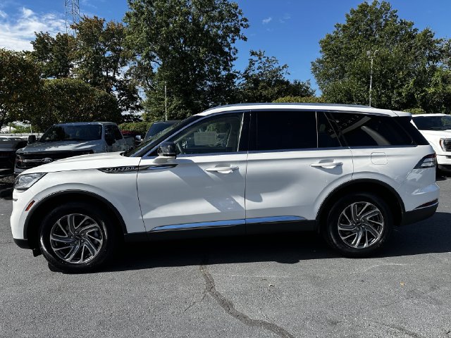 Certified 2024 Lincoln Aviator AWD w/ Elements Package image 8