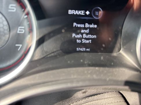 Used 2023 Dodge Charger SXT image 8