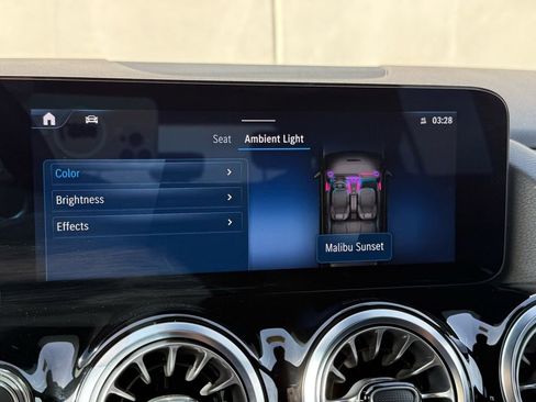 Used 2025 Mercedes-Benz GLA 250 GLA 250 image 11