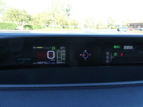 Used 2017 Toyota Prius Prime Plus FWD image 14