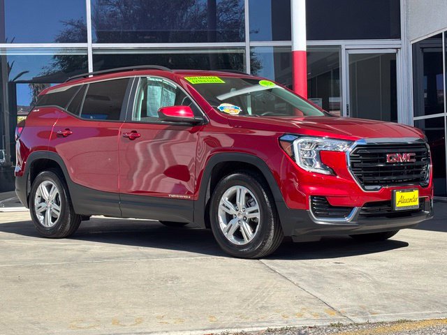 Used 2024 GMC Terrain SLE w/ Driver Convenience Package FWD image 35