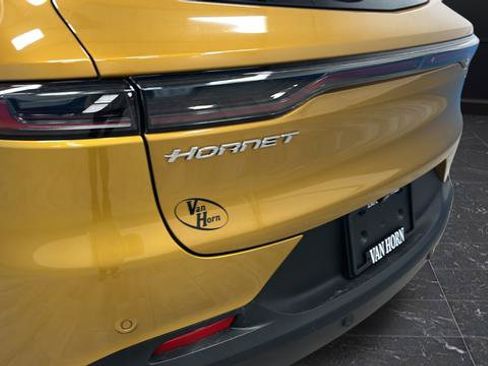 Used 2024 Dodge Hornet GT image 9