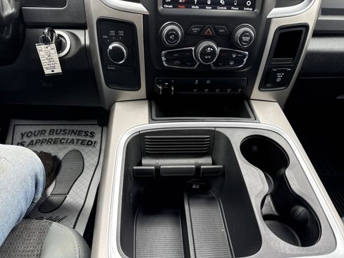 Used 2018 RAM 3500 SLT w/ Luxury Group AWD/4WD image 21