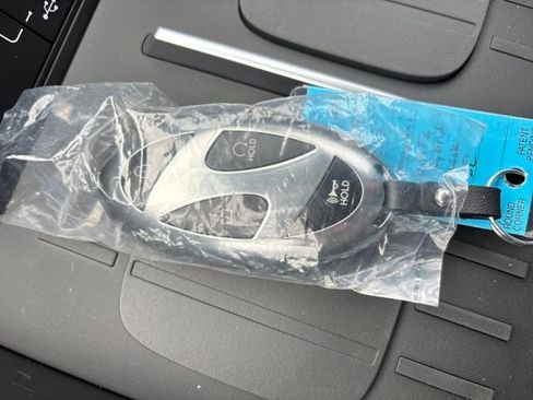 New 2026 Hyundai Santa Fe SE image 28