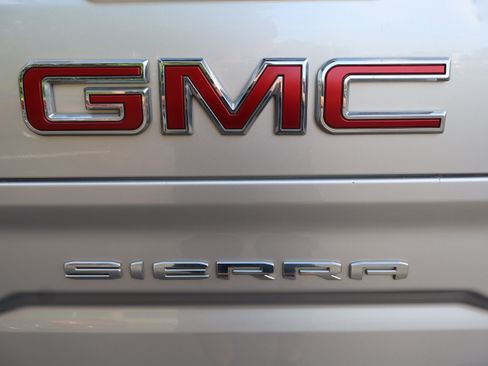 Used 2019 GMC Sierra 1500 SLT w/ SLT Premium Package AWD/4WD image 52