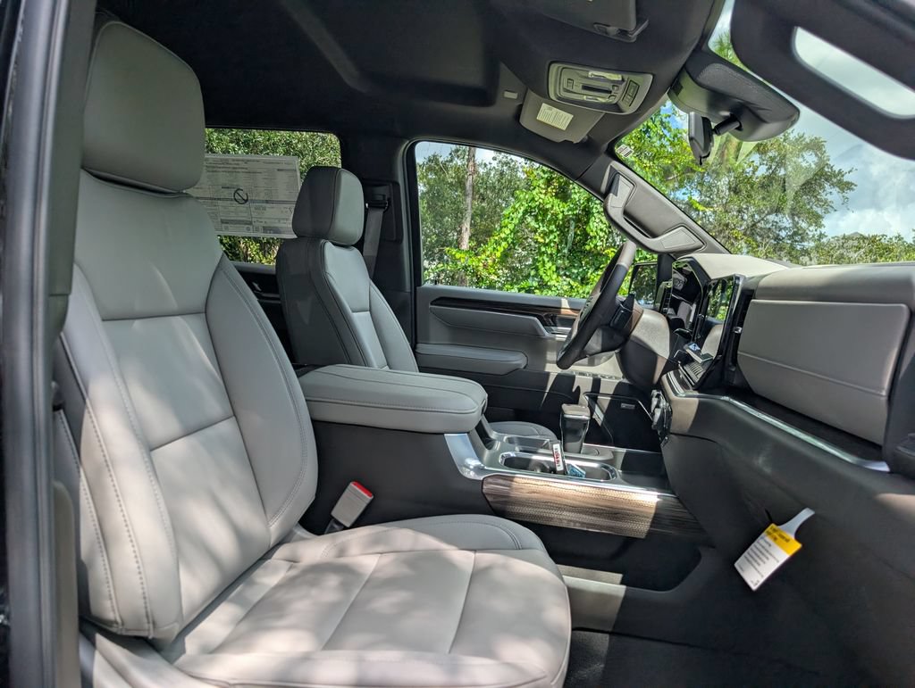 New 2026 Chevrolet Silverado 1500 RST w/ Safety Package AWD/4WD image 18