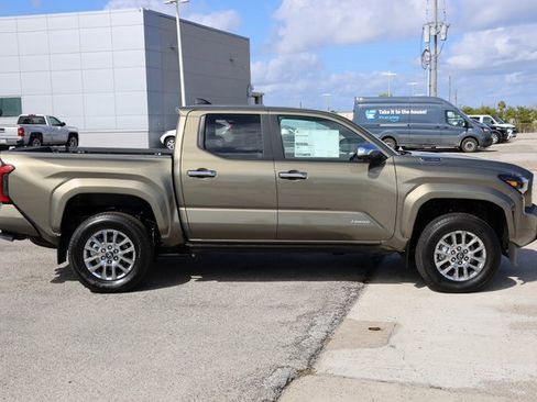 New 2025 Toyota Tacoma Limited image 4