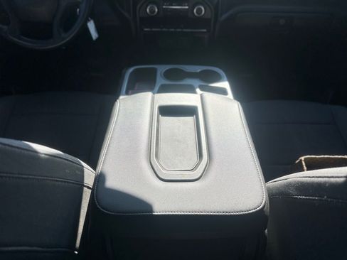 Used 2019 Chevrolet Silverado 1500 Custom Trail Boss w/ Custom Convenience Package image 18