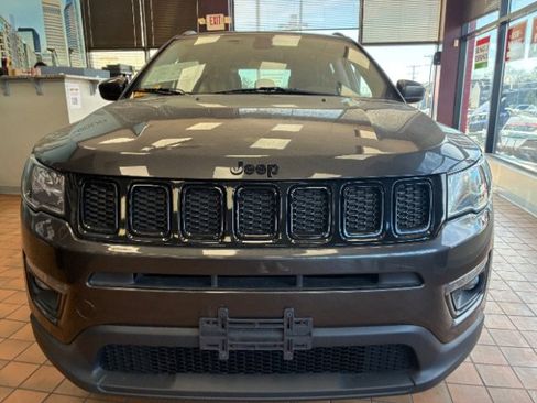 Used 2018 Jeep Compass Latitude w/ Popular Equipment Group AWD/4WD image 5