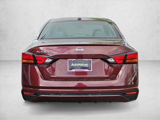 Used 2025 Nissan Altima 2.5 SV FWD image 6