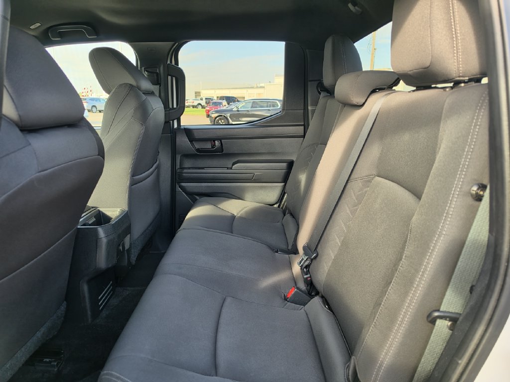 Used 2025 Toyota Tacoma SR5 AWD/4WD image 27