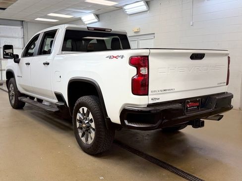 Used 2024 Chevrolet Silverado 2500 Custom w/ Custom Value Package AWD/4WD image 10