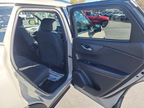 Used 2021 Chevrolet Blazer LT image 31