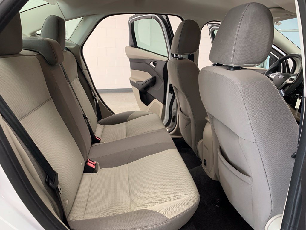 Used 2013 Ford Focus SE FWD image 10