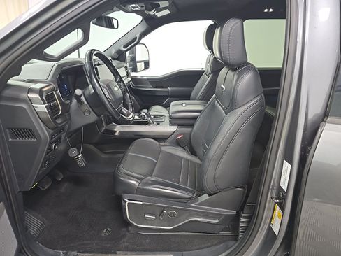 Used 2024 Ford F150 Platinum AWD/4WD image 9