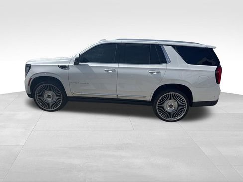 Used 2025 GMC Yukon Denali w/ Sun & Power Step Package AWD/4WD image 4