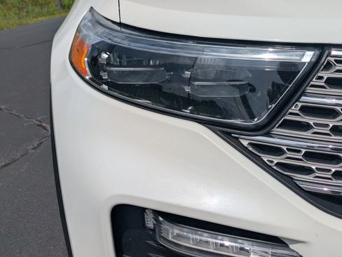 Used 2023 Ford Explorer Limited w/ Limited Technology Package RWD image 10