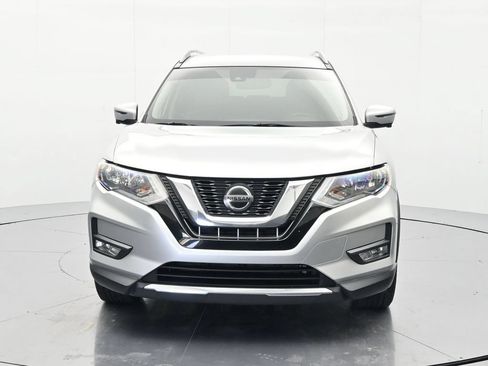 Used 2019 Nissan Rogue SL FWD image 2
