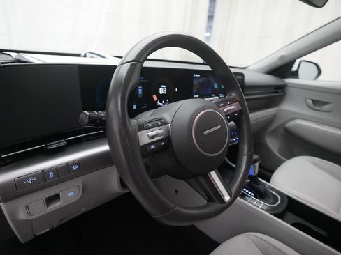 Used 2024 Hyundai Kona SEL AWD/4WD image 8