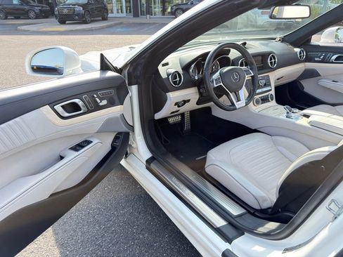 Used 2014 Mercedes-Benz SL 550 image 14