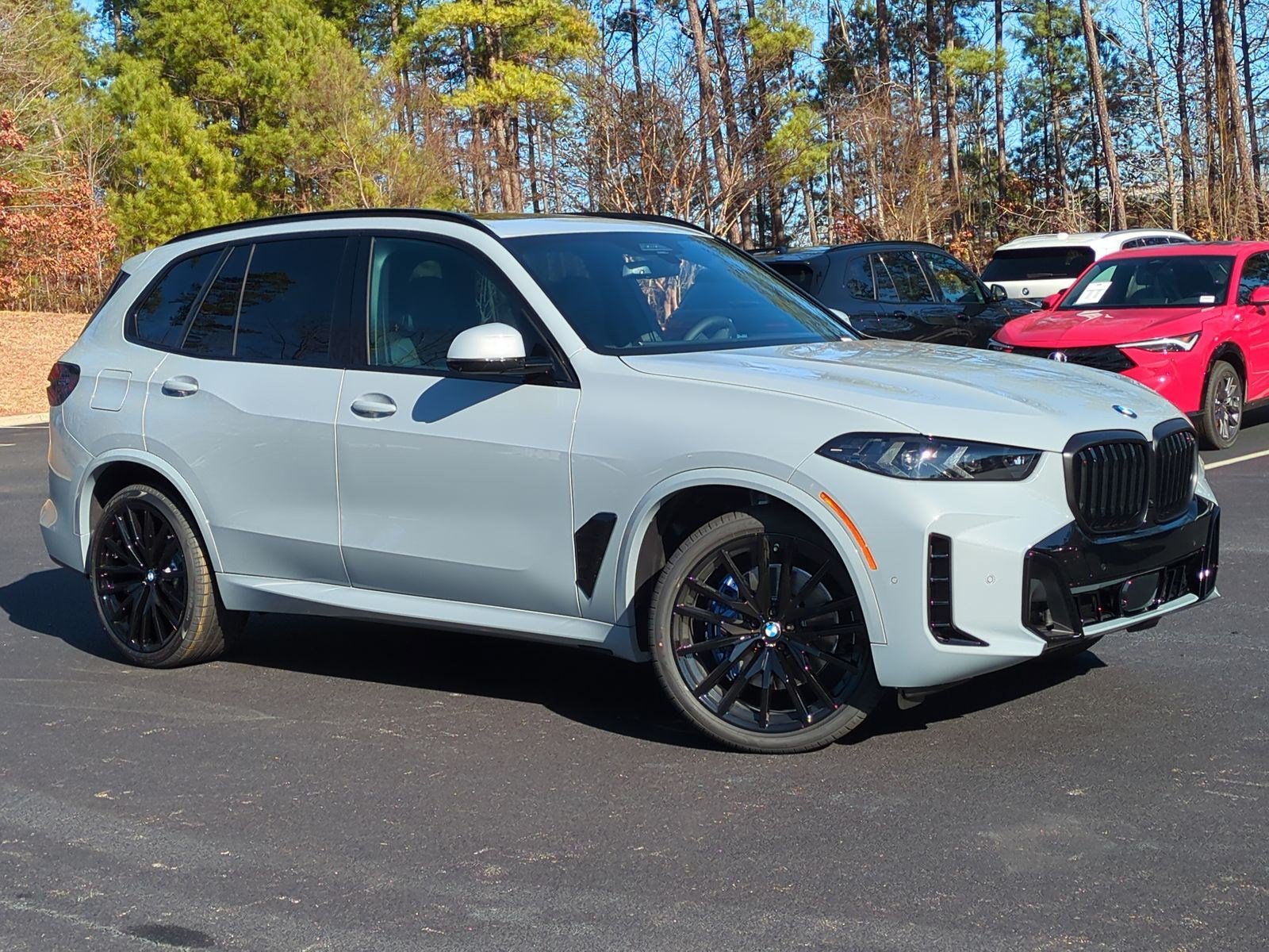 Certified 2026 BMW X5 xDrive40i w/ M Sport Package AWD/4WD image 2