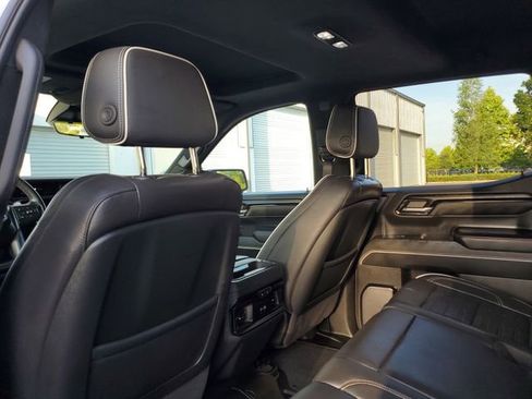 Used 2025 GMC Sierra 1500 AT4X AWD/4WD image 10