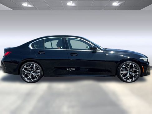Used 2025 BMW 330i Sedan w/ Premium Package RWD image 8