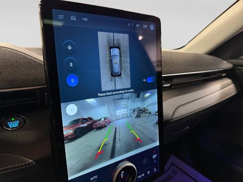 Used 2021 Ford Mustang Mach-E Premium image 31