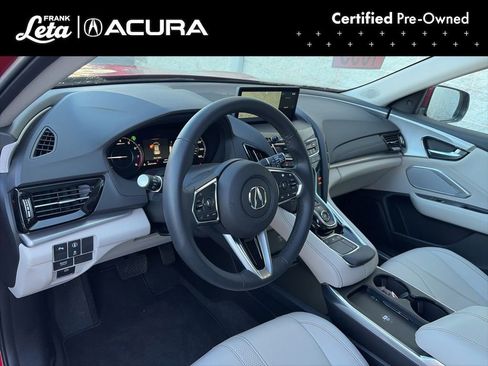 Certified 2025 Acura RDX w/ Technology Package image 9