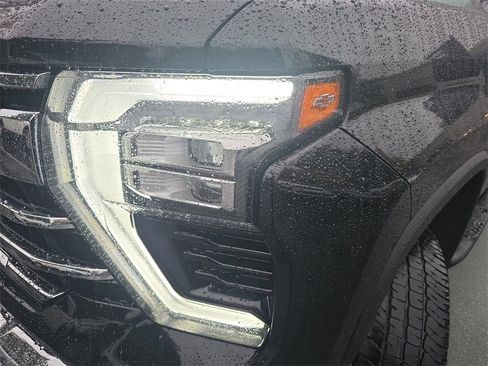 Used 2024 Chevrolet Silverado 2500 LTZ image 37