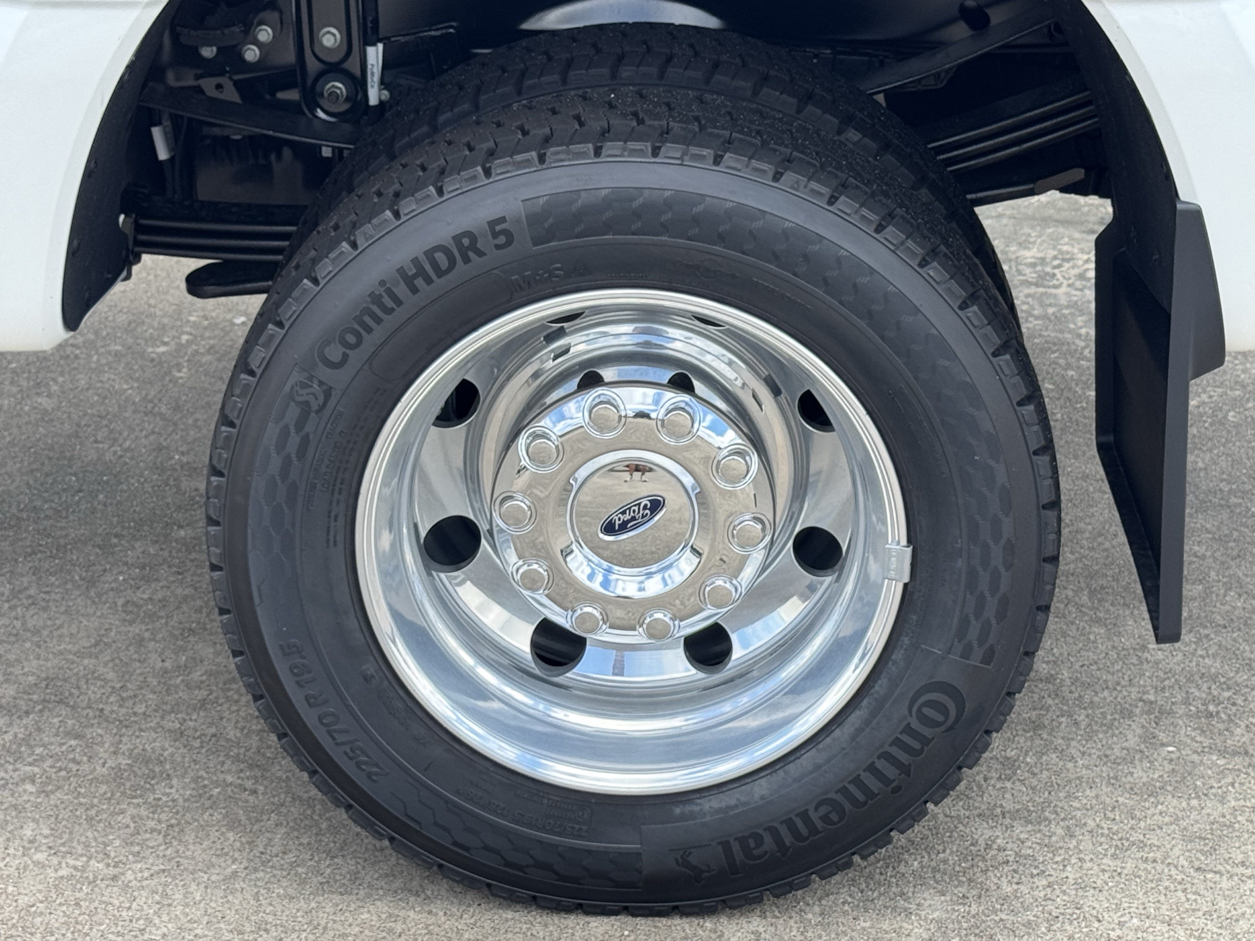 New 2026 Ford F450 Platinum w/ Platinum Plus Package AWD/4WD image 8