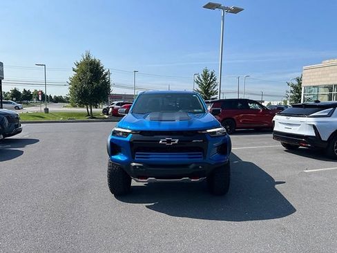 Used 2024 Chevrolet Colorado ZR2 w/ Technology Package AWD/4WD image 13
