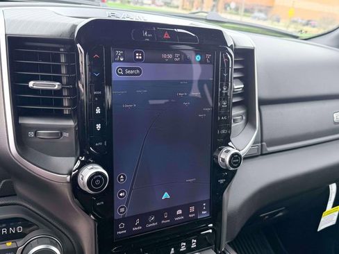 New 2026 RAM 1500 4x4 Crew Cab image 20